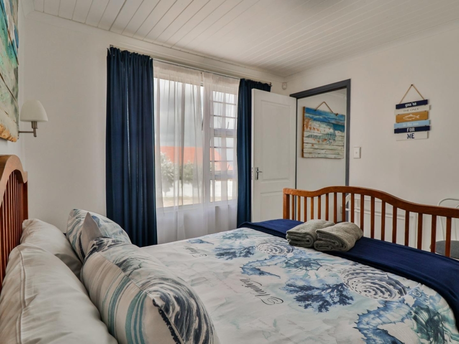 5 Bedroom Property for Sale in De Kelders Western Cape